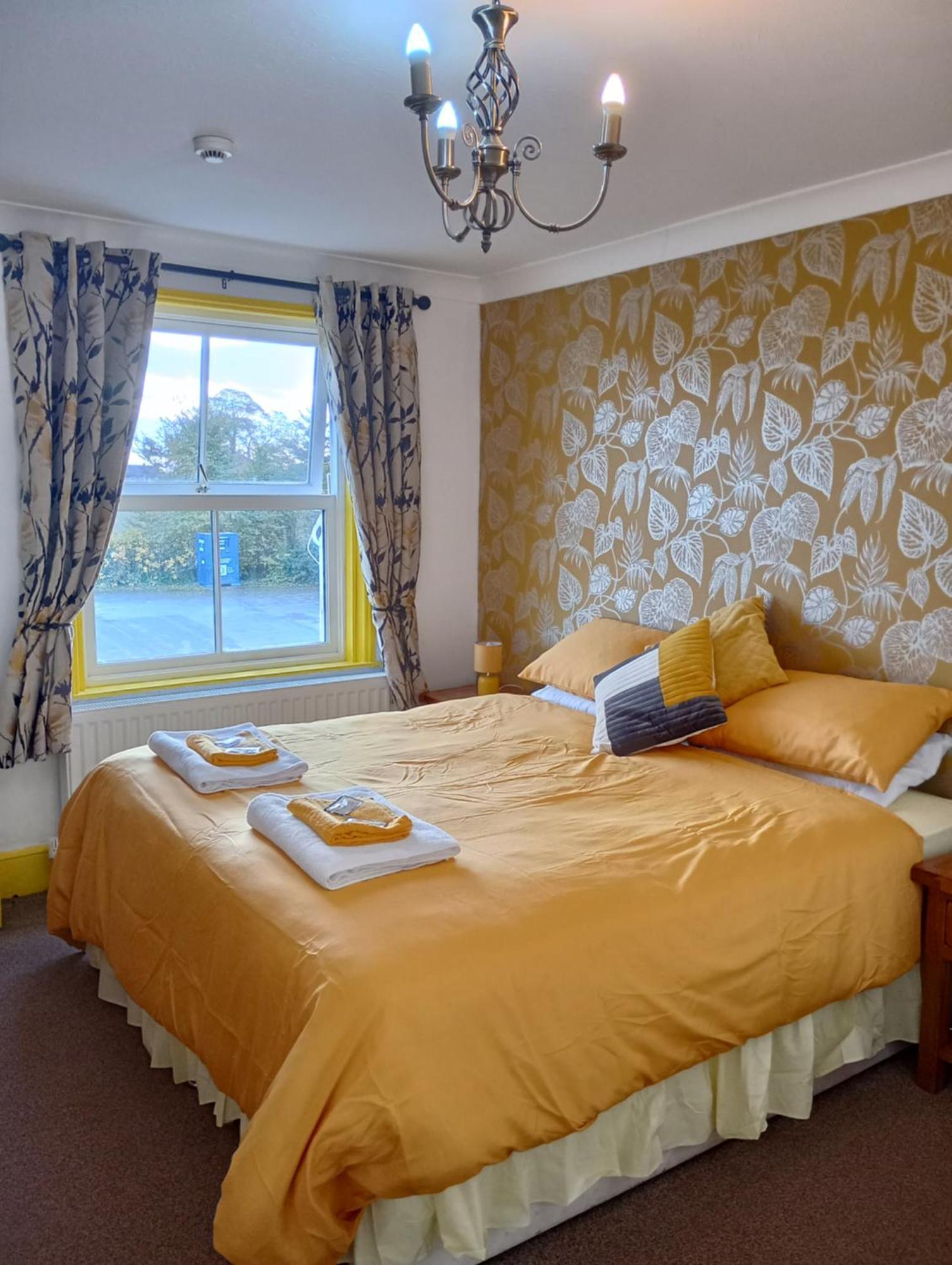 The White Swan Deighton Hotel York Room photo